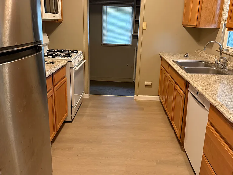 2502 E Stafford St — Photo 9