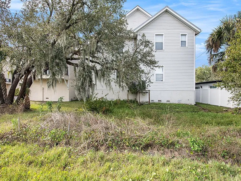 6810 S Kissimmee St — Photo 5