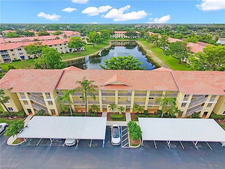 8274 Key Royal Cir #1033 — Photo 32