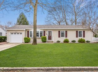 66 Chestnut Ave, Brick, NJ 08724