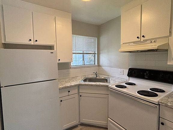 4th image of 880 Willow St APT 11