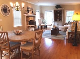 28 Salt Marsh Ln, Pocasset, MA 02559
