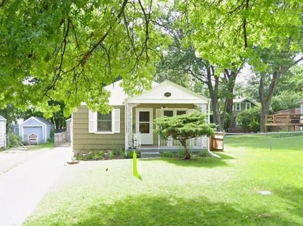 7934 Main St, Kansas City, MO 64114