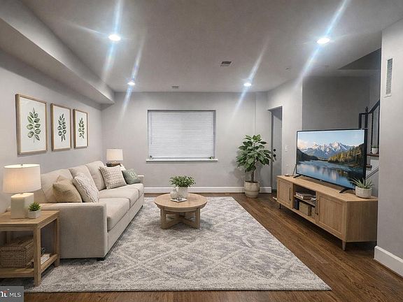 5th image of 211 34th St NE