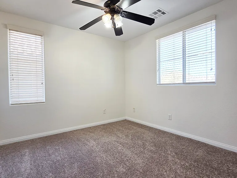 5516 Grey Pointe St — Photo 24