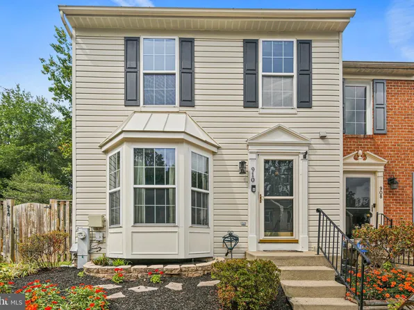 910 Chestnut Wood Ct, Curtis Bay, MD 21226