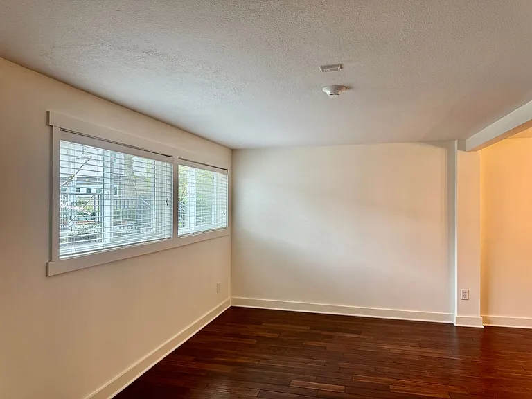 15821 NE Leary Way #C126 — Photo 9