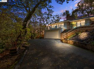 948 Reliez Station Rd, Lafayette, CA 94549