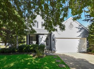 1305 Creighton Ave, Naperville, IL 60565