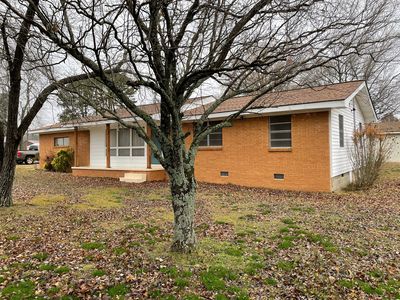 740 E Center St, Cave City, AR, 72521