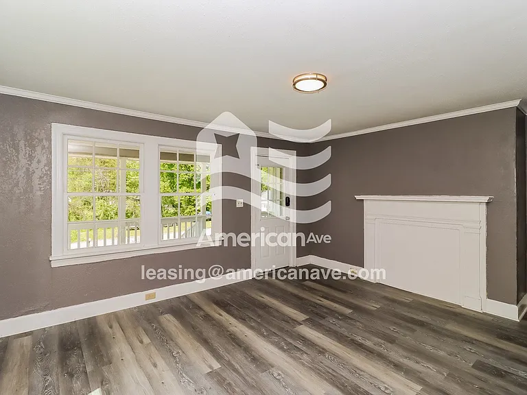 17635_005_living_room_13691146.jpg