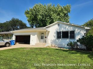 1400 S Bruce Rd, Sioux Falls, SD 57105