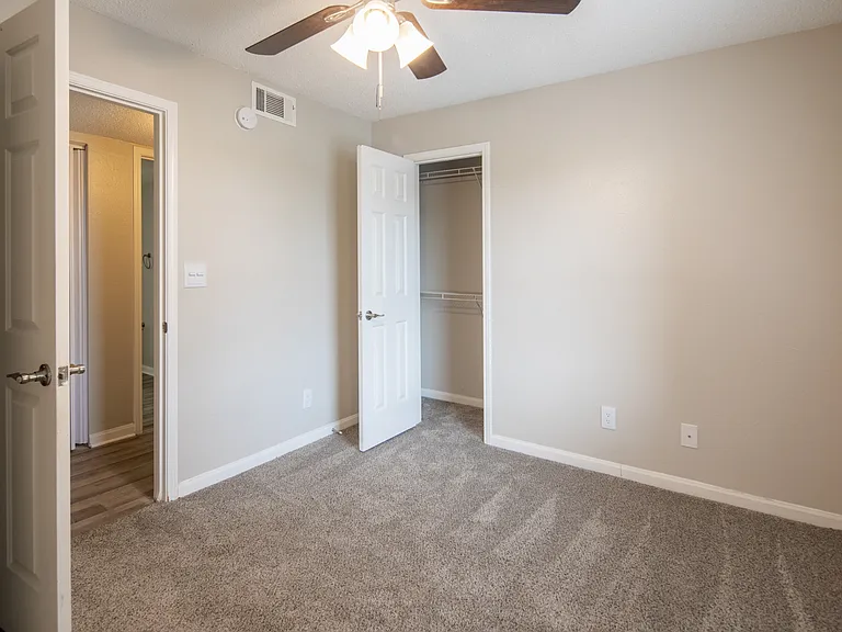 The Charlie Apartments — Photo 24