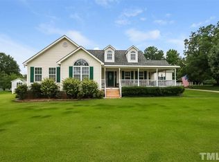 104 Leach Dr, Garner, NC 27529