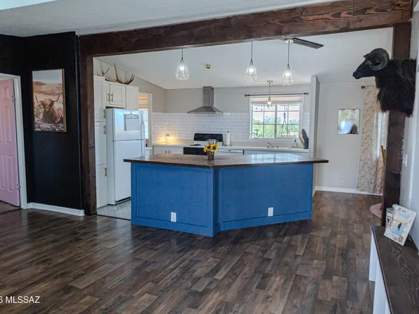13303 E Hislop Hill Dr, Vail, AZ 85641