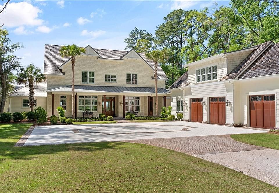 1st image of 329 Saint Annies Ln