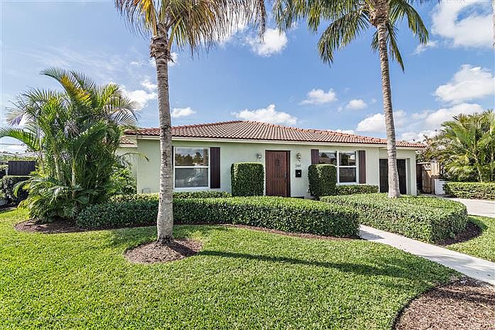 1st image of 344 Alhambra Pl