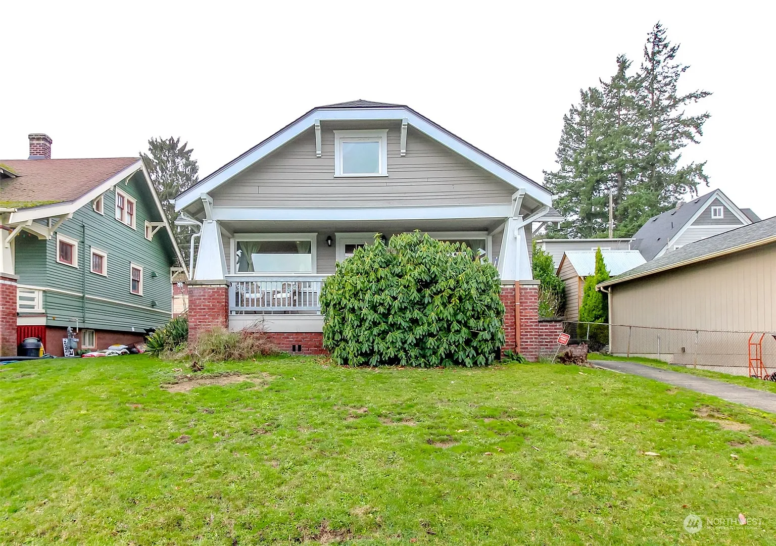 2312 S Ainsworth Avenue photo 1