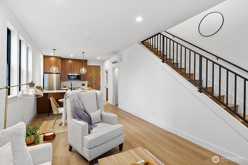 5th image of 2815 25th Street #C