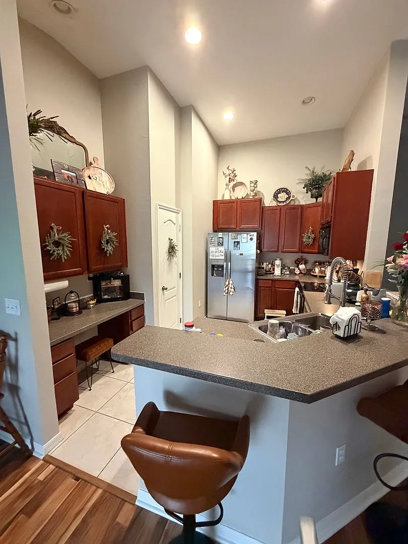 Upgraded Gated-Community Rental Private Balcony & Resort-Style Amenities — Photo 3