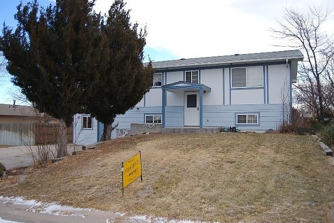 2nd image of 907 N Fir St