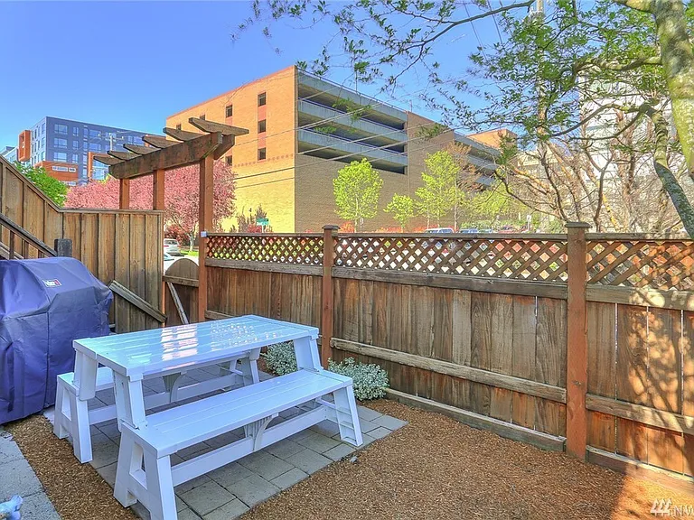 5227 Russell Ave NW #A — Photo 23