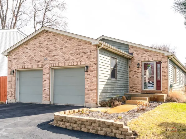 408 Tia Juana Dr, Lakemoor, IL 60051