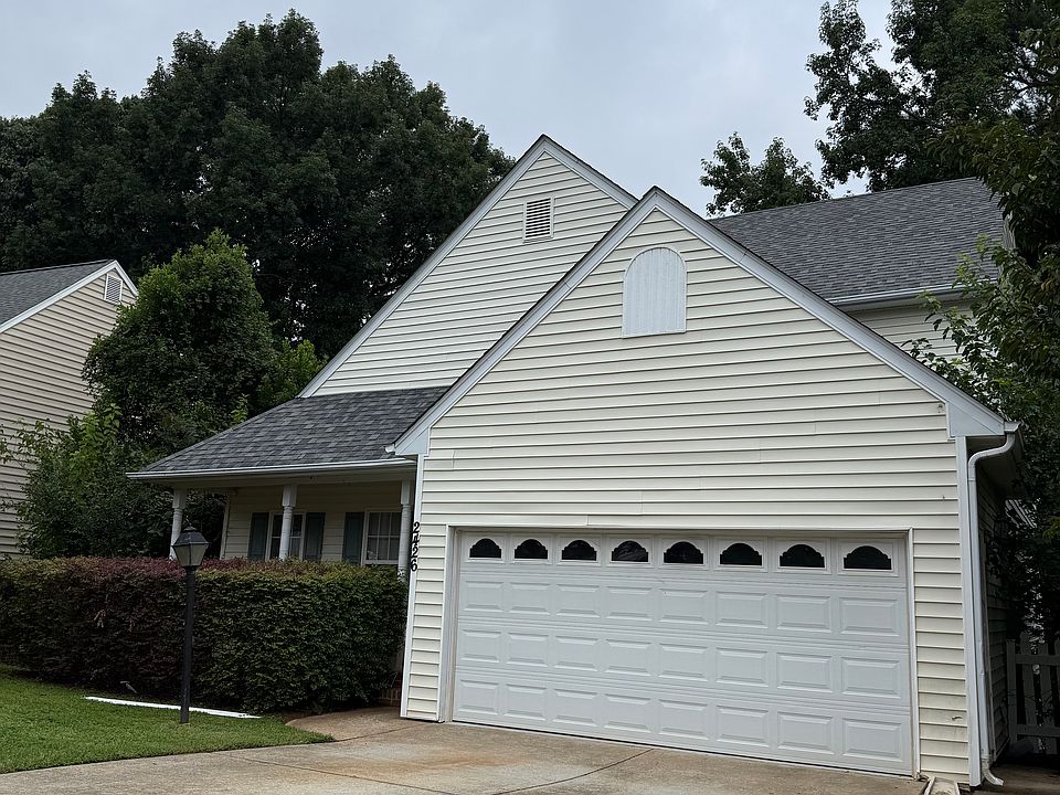 1st image of 2426 Trailwood Hills Dr