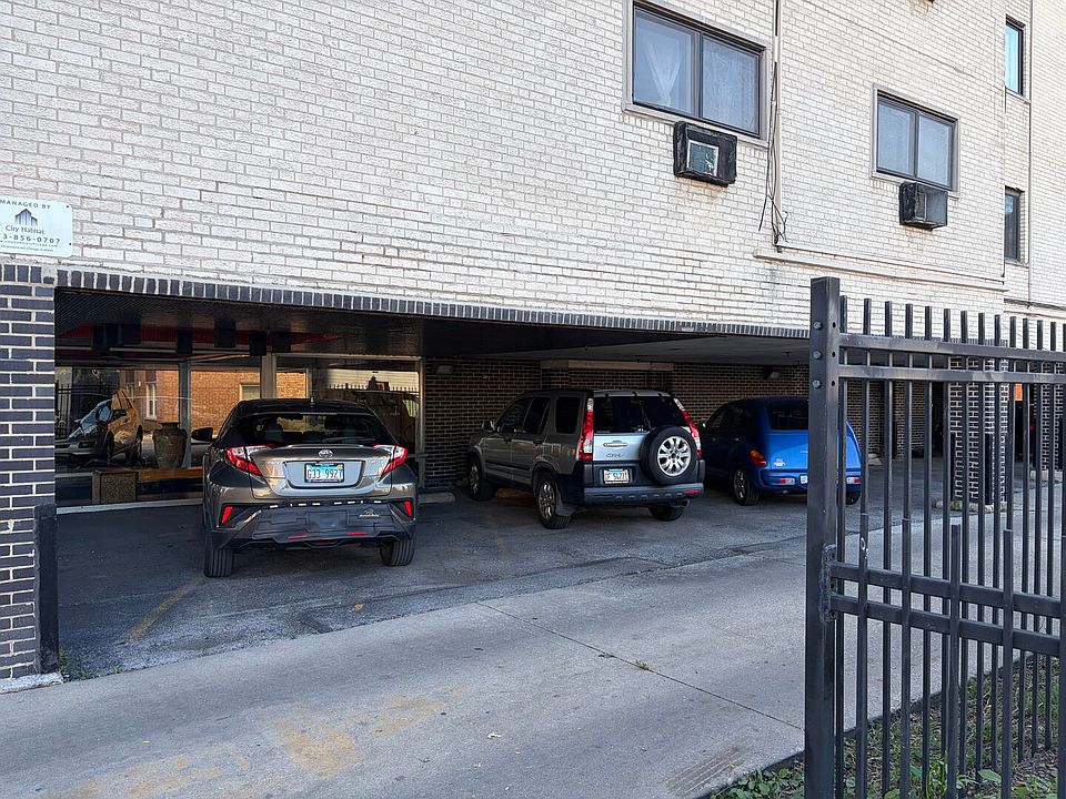 1st image of 7540 N Ridge Ave #5A
