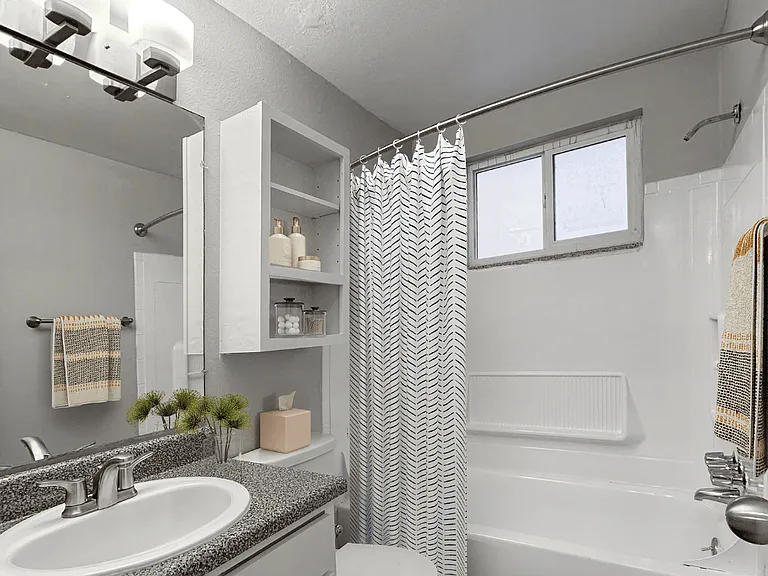 Platinum Collection Renovated Apartment