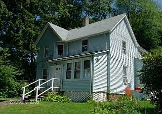5th image of 120-122 Railroad Ave