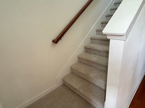 5th image of 1392 Weatherbrook Cir
