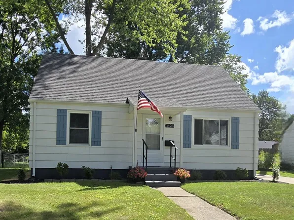 1423 Wisconsin Ave, Marysville, MI 48040