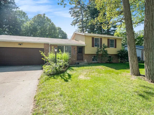 22020 Hanover Dr, Bristol, IN 46507