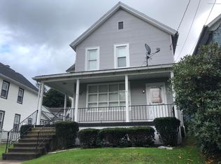 26 Laurel St, Carbondale, PA 18407