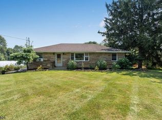 780 Strykers Rd, Phillipsburg, NJ 08865