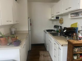 5217 University Way NE APT 306, Seattle, WA 98105