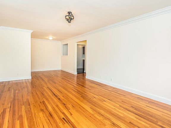 5th image of 340 S Broadway #J5