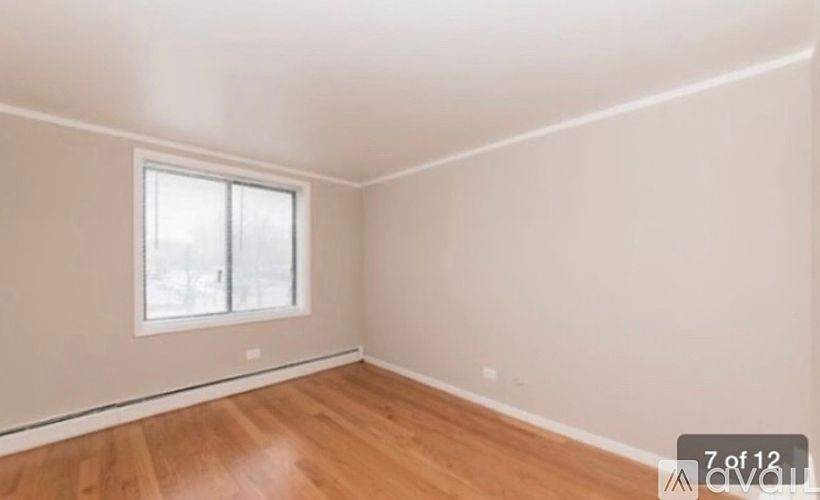 1st image of 3710 N Pine Grove Ave #1