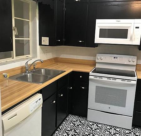 4th image of 1022 Biltmore Pl