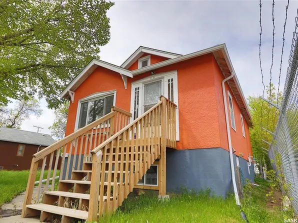 UNIT A&B-1824 Winnipeg STREET, Regina, SK S4P 1G2