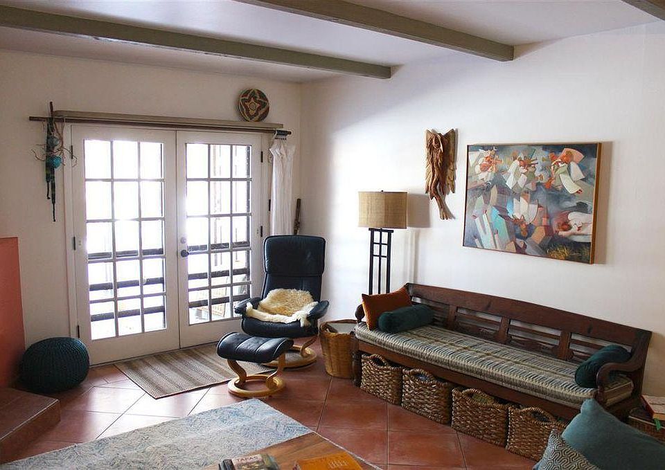 1st image of 405 Camino De La Placita APT 2B