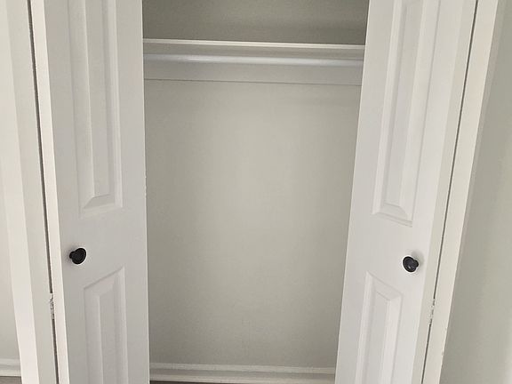 3rd image of 109 S 7th Ave #3