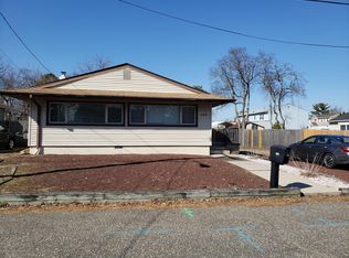 224 Swan Rd, Brick, NJ 08723