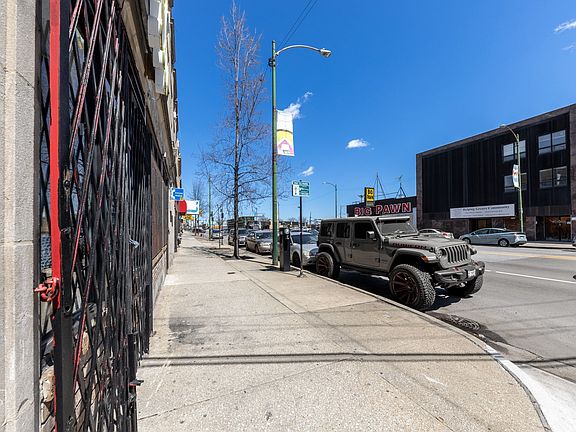 5th image of 6238 S Western Ave #201M