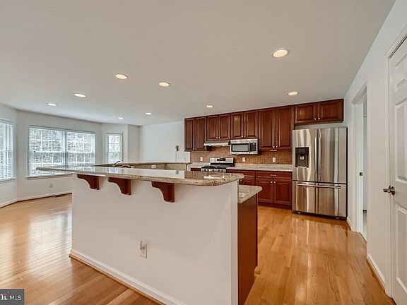 4th image of 116 Bellemeade Dr