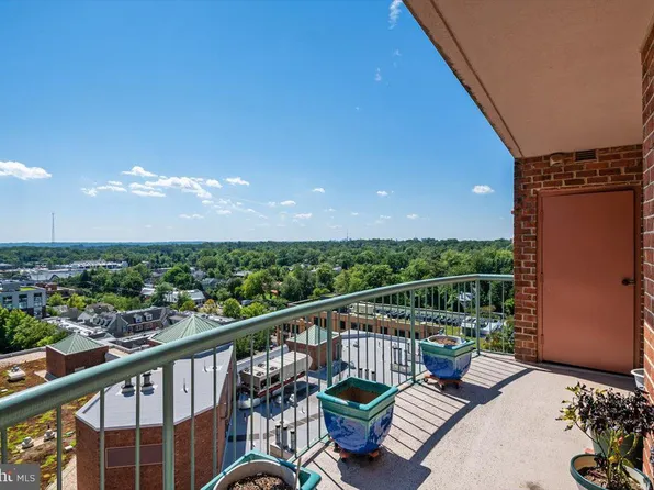 4808 Moorland Ln #Penthouse 1301, Bethesda, MD 20814