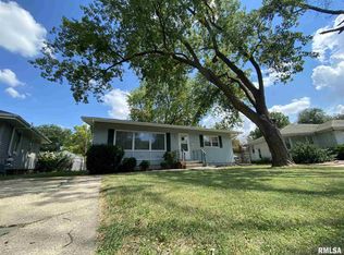 14 Midland Ct, Springfield, IL 62702