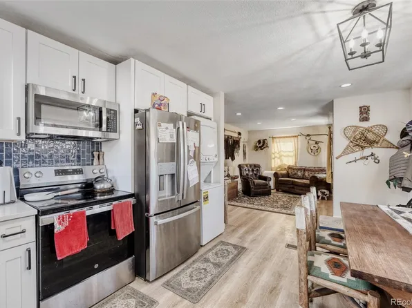 890 Nome Street, Aurora, CO 80010