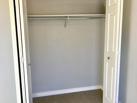 Bedroom Closet Size
